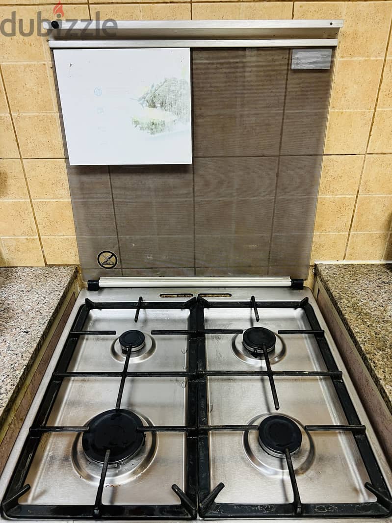 Cooking range (Electrolux) at 35 Omr 3