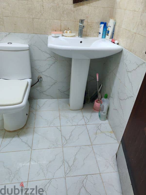 Very big room with attached bathroom 70 riyal only. 4