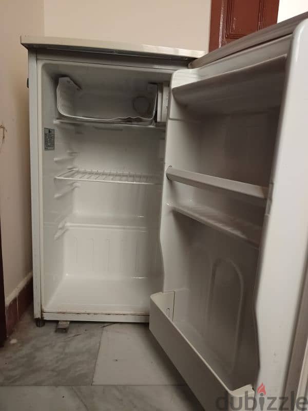 130 L single door Refrigerator 1