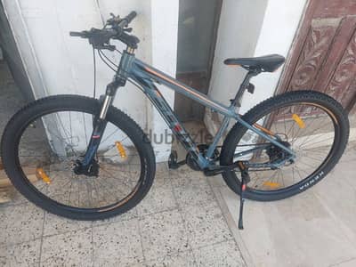 mtb bicycles size 29 full almuniam  my WhatsApp 97658846