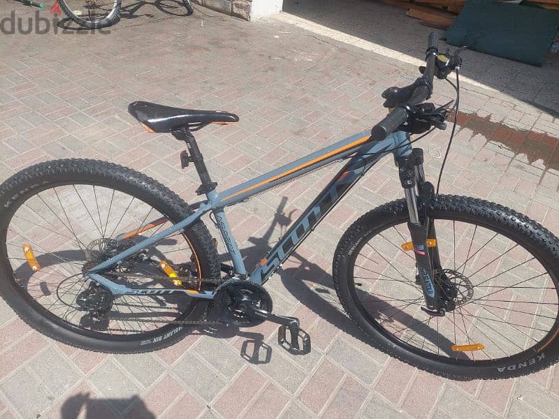 mtb bicycles size 29 full almuniam  my WhatsApp 97658846 2