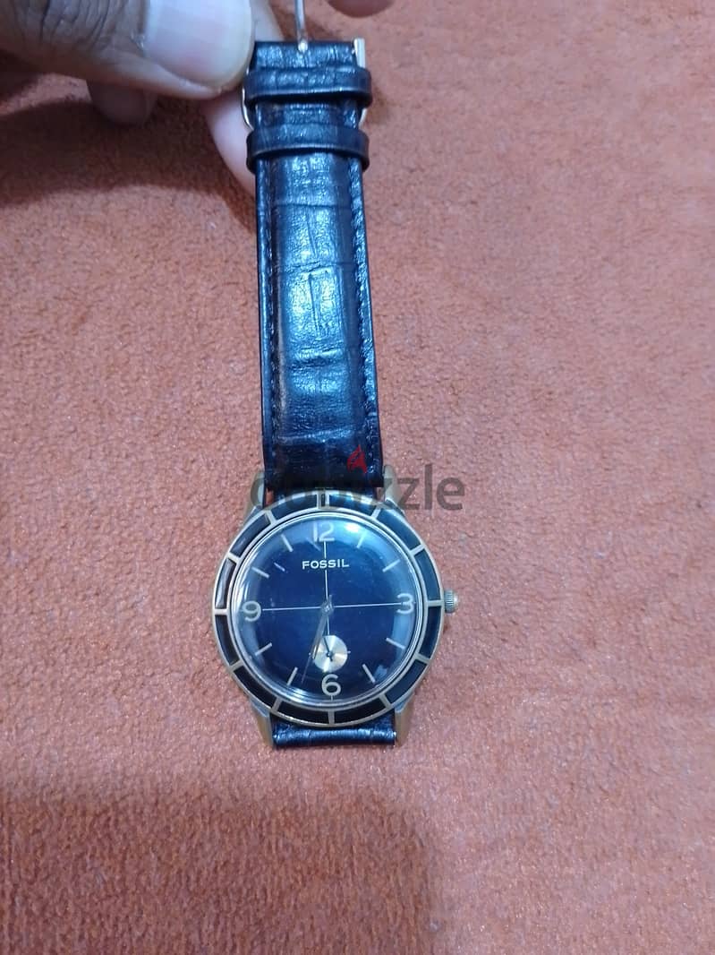 Fossil watch in urgent sale 2