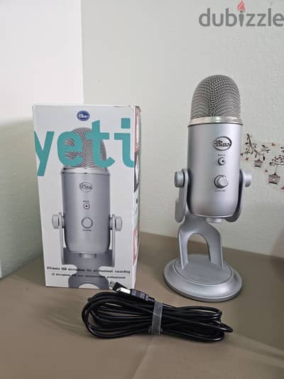 Blue Yeti USB Microphone for PC, Mac, Streaming - Silver