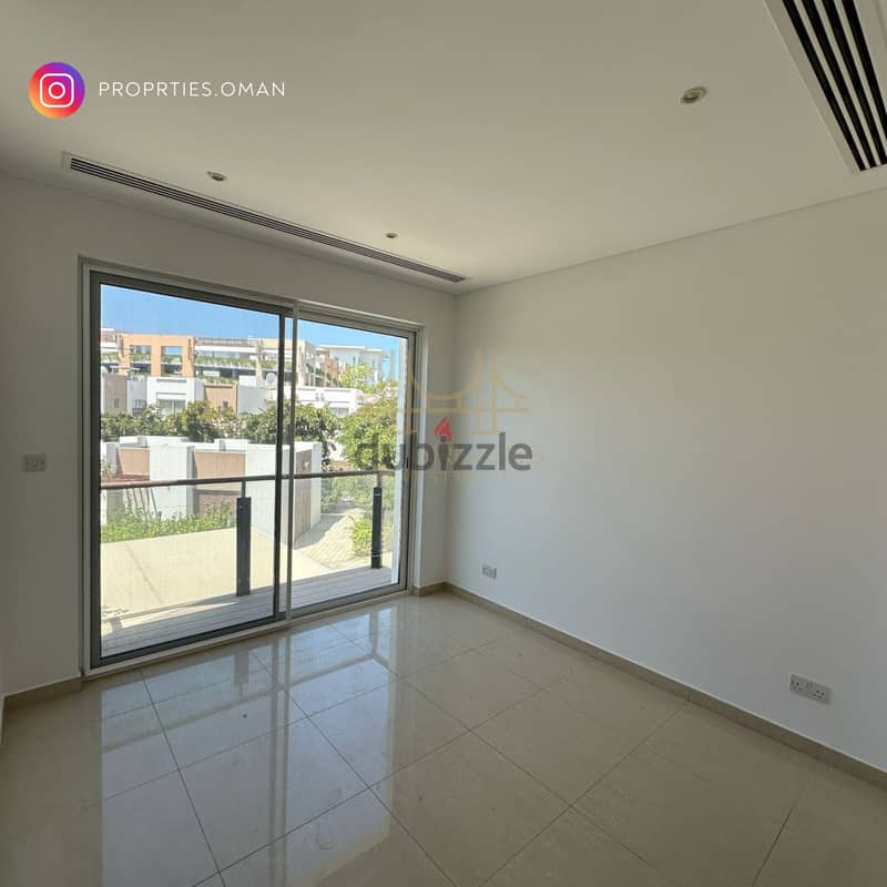 For Rent: Beautiful Townhouse in Al Mouj 1