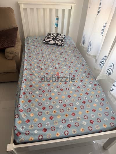 Single bed and medical matress for sale