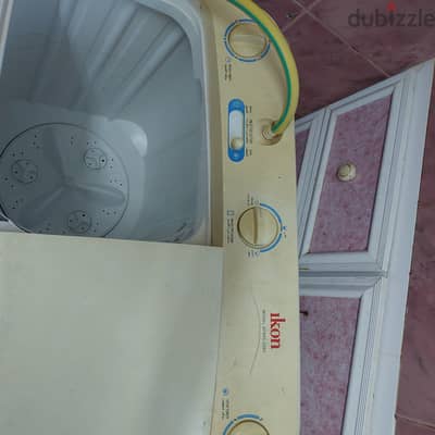 Semi automatic washing machine