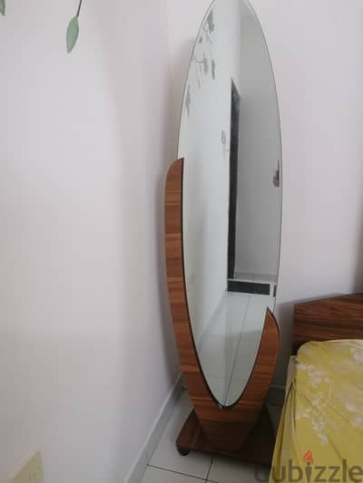 Full Size mirror with movable Wooden stand