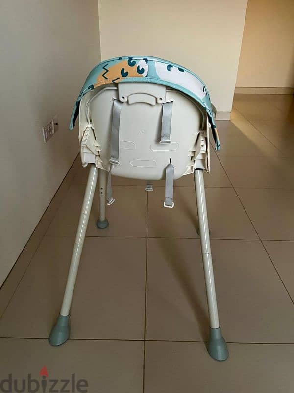 BABY HIGH CHAIR. R FOR RABBIT. 20 RIAL 4