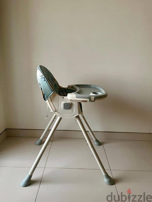 BABY HIGH CHAIR. R FOR RABBIT. 20 RIAL 6