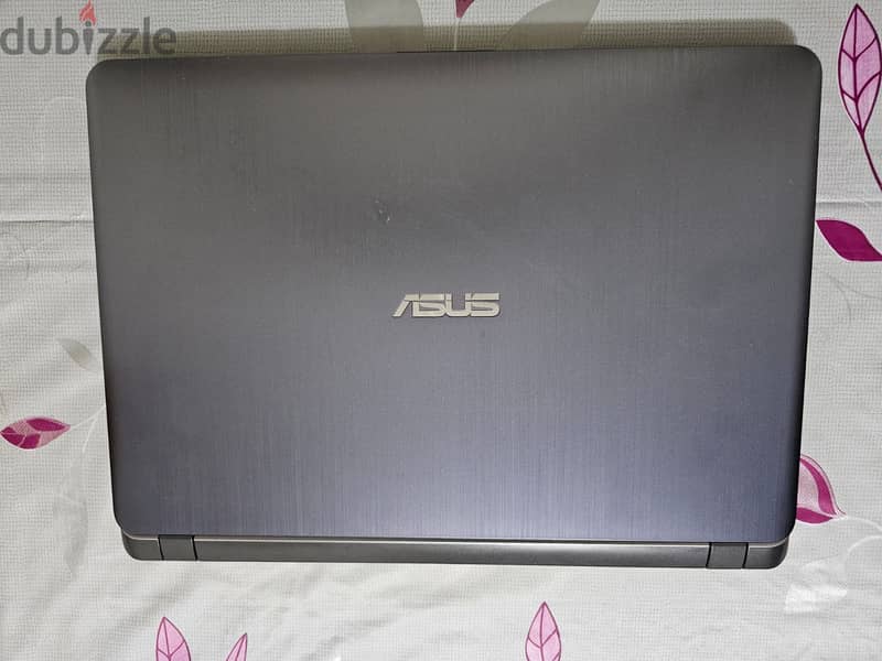 Asus VivoBook 15 i7 8th Gen, 8GB RAM, 4GB Nvidia,256GB SSD, 1TB HDD 2