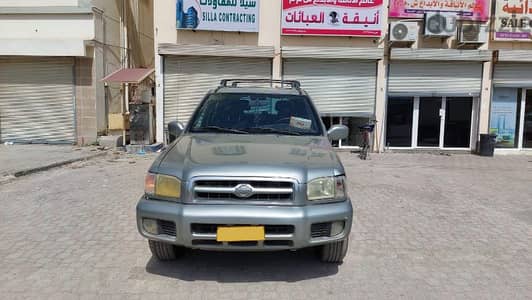 Nissan Pathfinder 2000