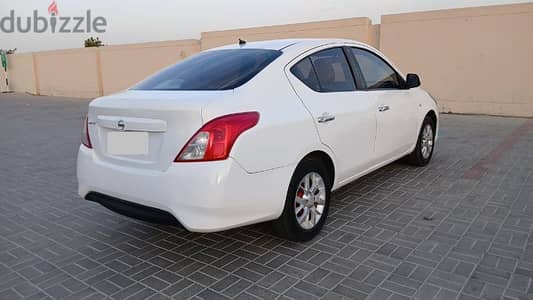 Nissan Sunny 2015