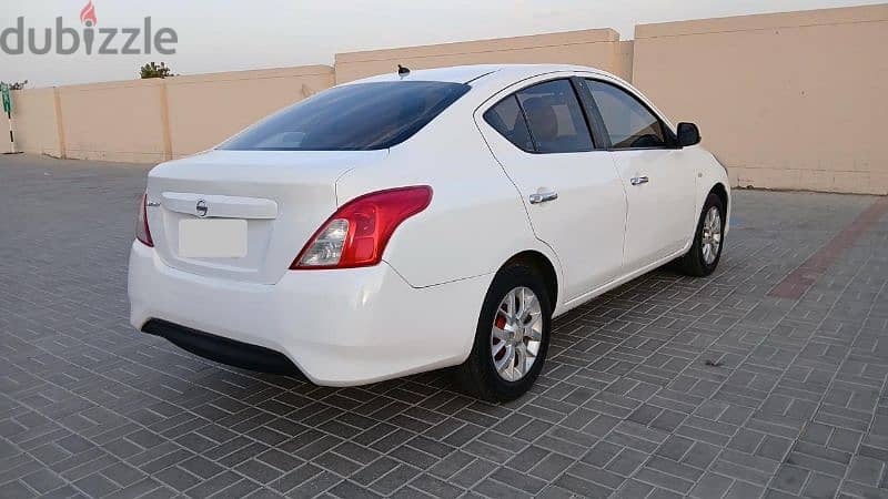 Nissan Sunny 2015 0