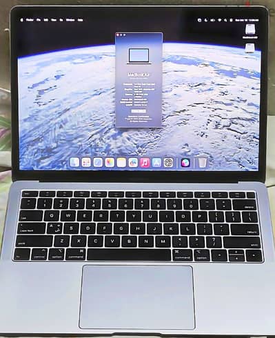 MacBook Air  2018  13-inch i5 8GB 128 GB in excellent condition