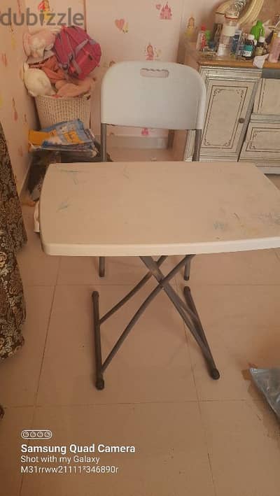 personal Table and Chair