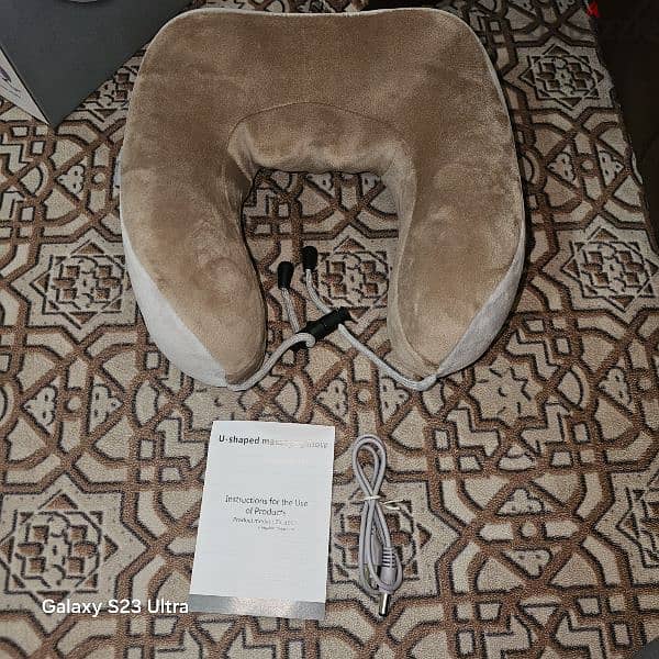 U- Shaped massage pillow 2