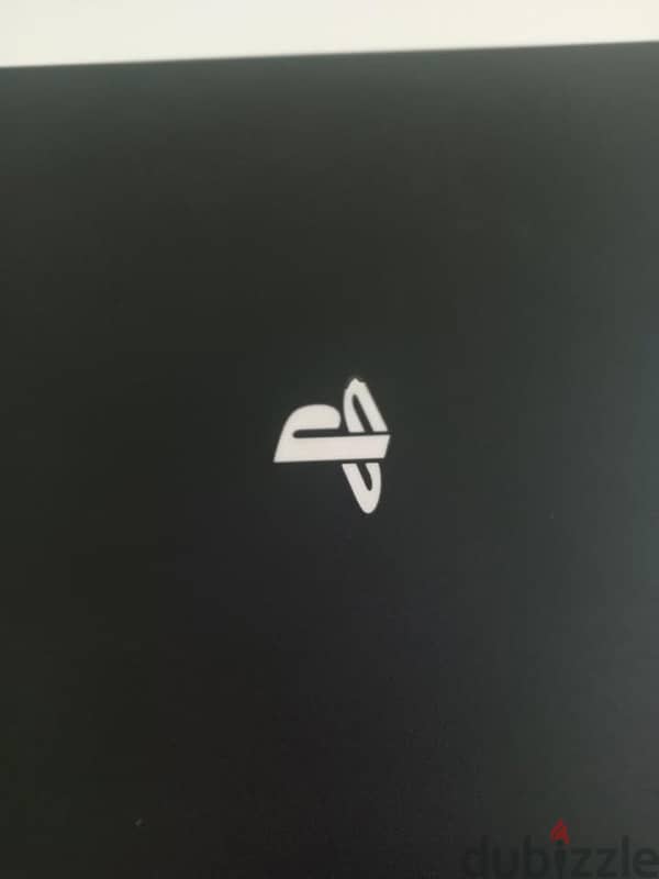 Sony ps4 pro | حاله ممتازه جدا كانه جديد سوني ٤ 3