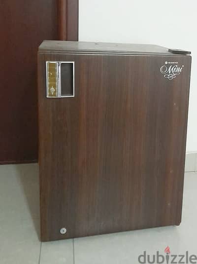 Sanyo SR6905HK Refrigerator