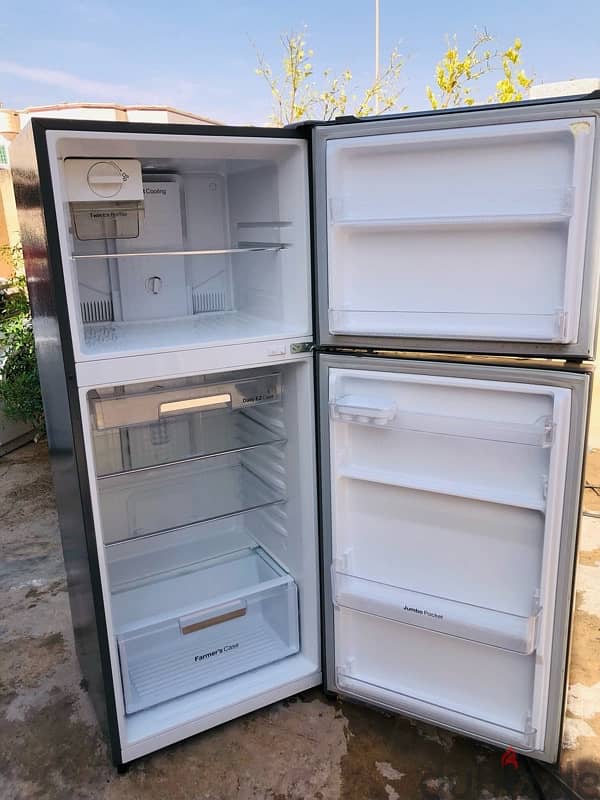 daewoo refrigerator medium size all ok good working 0