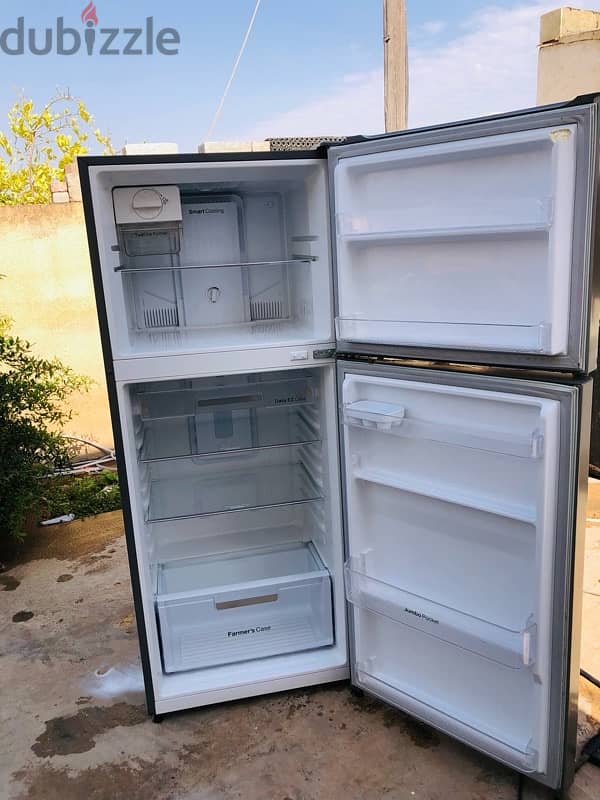 daewoo refrigerator medium size all ok good working 2