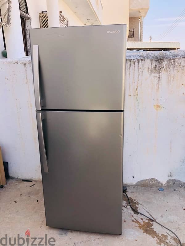 daewoo refrigerator medium size all ok good working 5