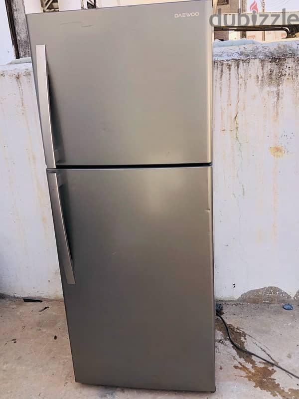 daewoo refrigerator medium size all ok good working 7