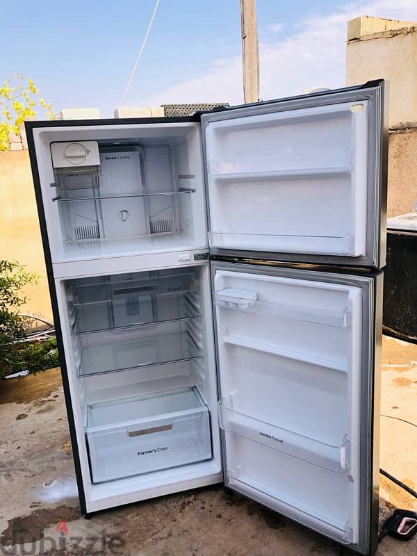 daewoo refrigerator medium size all ok good working 8