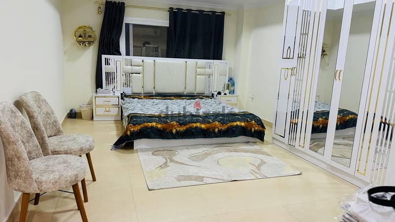 Fully Furnished 1 BHK for 3 month only 4