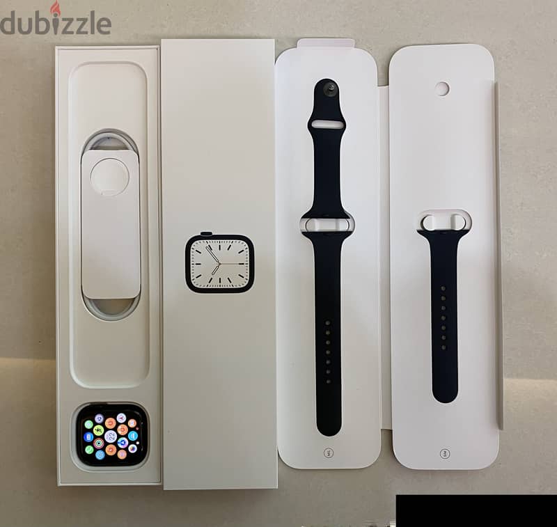 Apple Watch Series 7 (GPS) 45mm Midnight - Looks Excellent 3