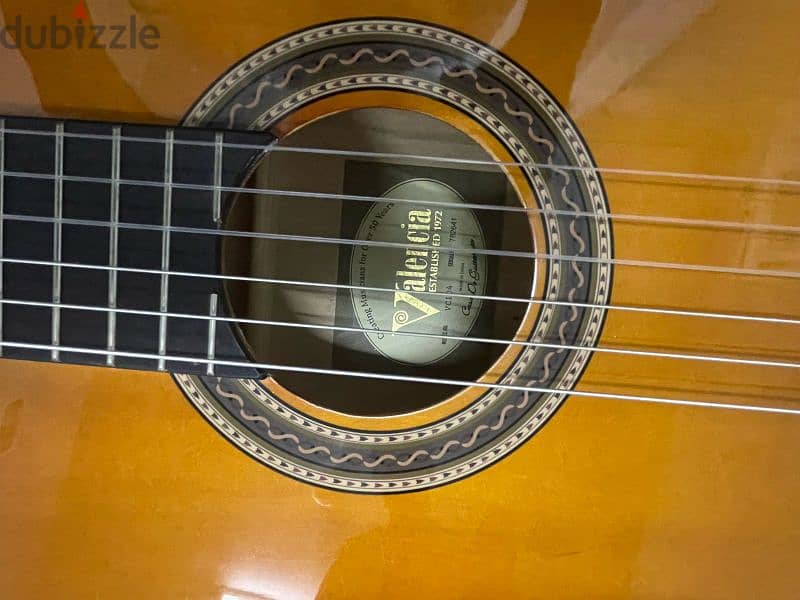 Valencia vc104 classical guitar 1