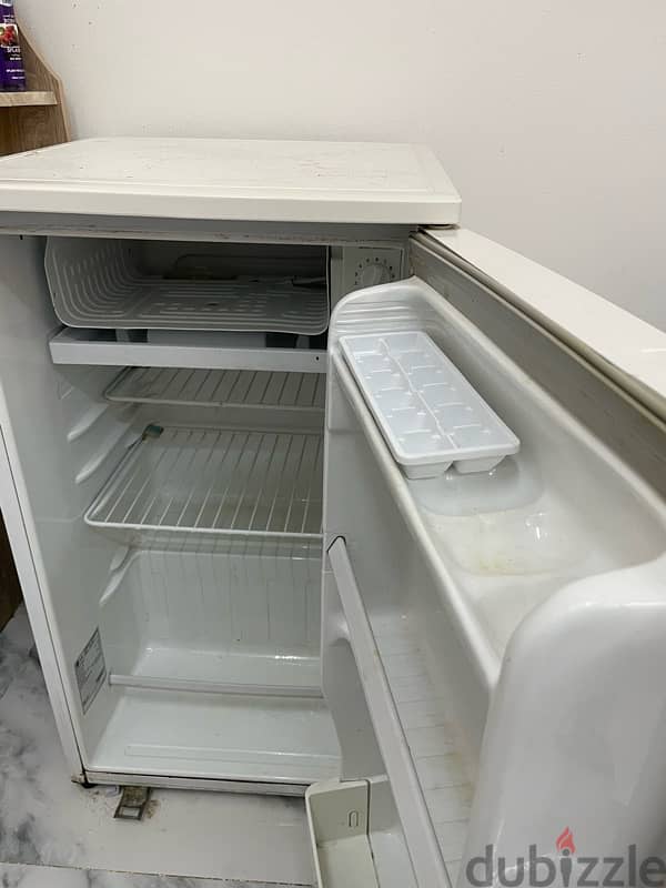 LG BRAND SINGLE DOOR FRIDGE -URGENT SALE 1