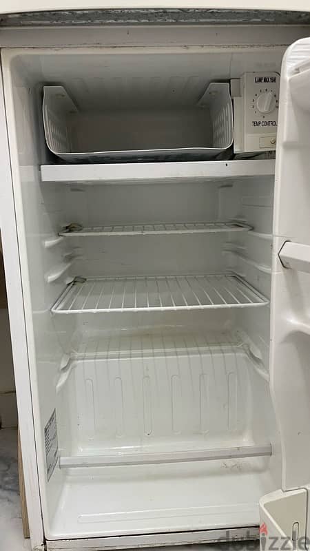 LG BRAND SINGLE DOOR FRIDGE -URGENT SALE 2