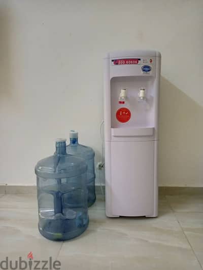 Water dispenser with 4 bottles