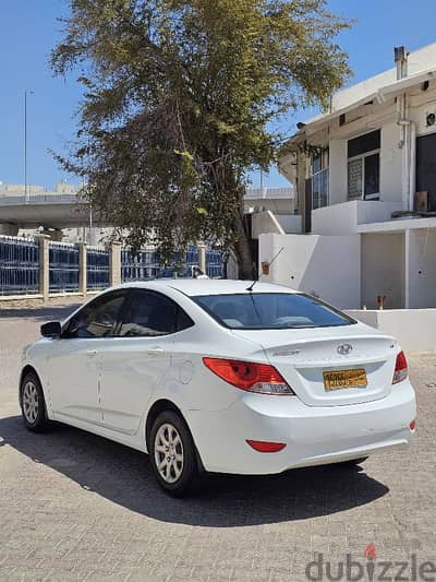 Accent 2014 lady 2nd owner original paint 1.6cc Oman car no accident