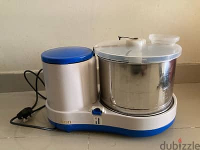 Urgent sale Grinder 15 OMR