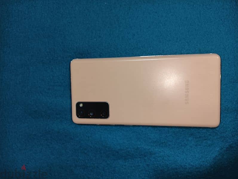 Samsung s20FE 8/128 5