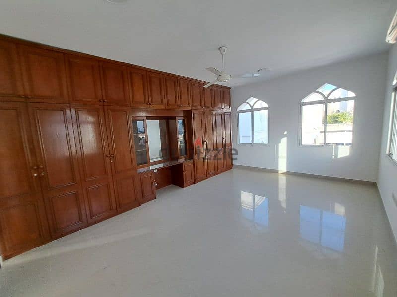 nice villa near Al khalil  mosque good area 7