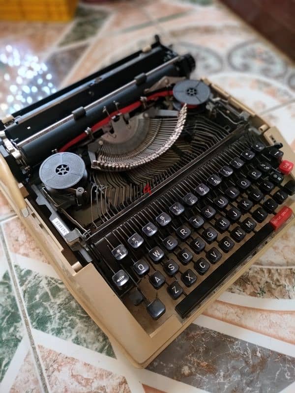 Typewriter 1