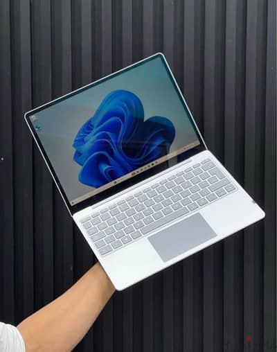 Microsoft Surface Go i5 10th gen