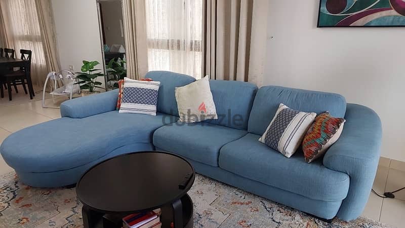 L-Shape Sofa immaculate condition. Pure wood 2