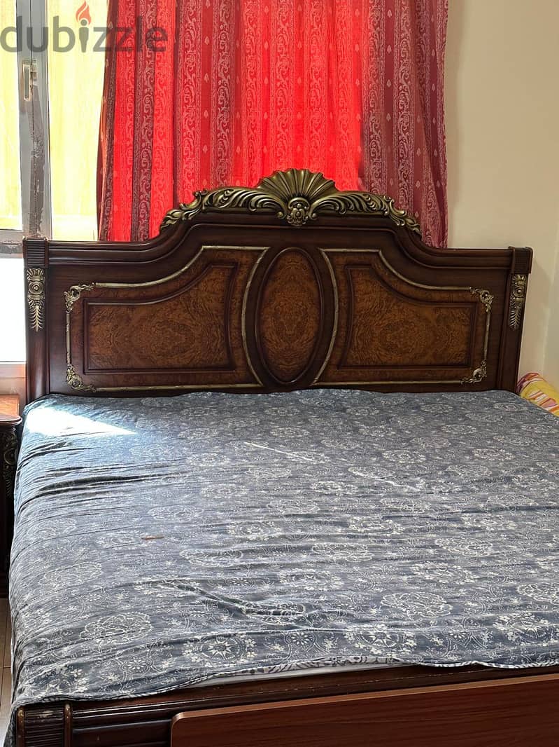 King size bed -set made in Turkey 0