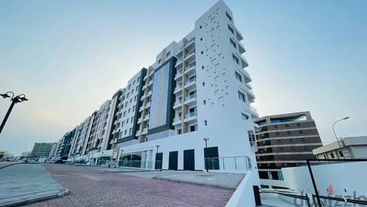 2 BR Great Apartment in Muscat Hills with Amenities