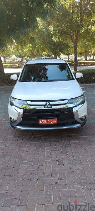 Mitsubishi outlander 4x4 for 8.5 Rials per day