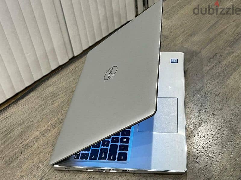 dell inspire 5570/ intel Core i5/ Ram8GB/ SSD512GB/8th Generation 3