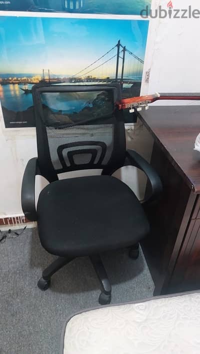 for seal office tebal and chair