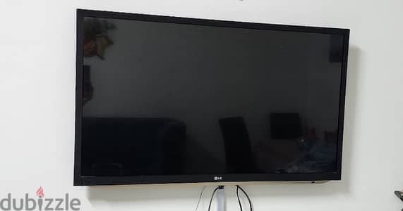 LG tv 42 inch with 3D