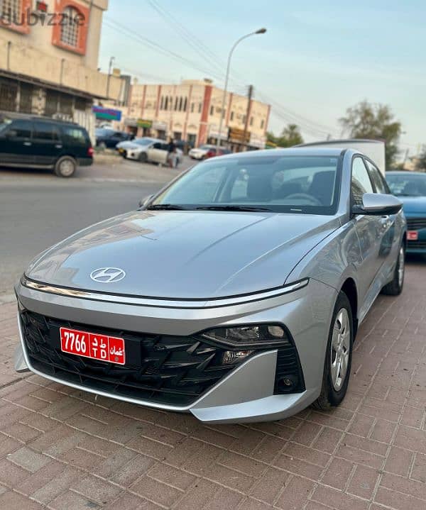 Modern car rental at good prices   تاجير سيارات حديثه 2
