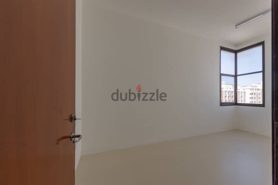 2 BHK Flat in CBD area Ruwi 3