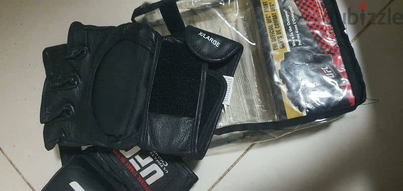 UFC Pro Competition Glove-Men's XL 1
