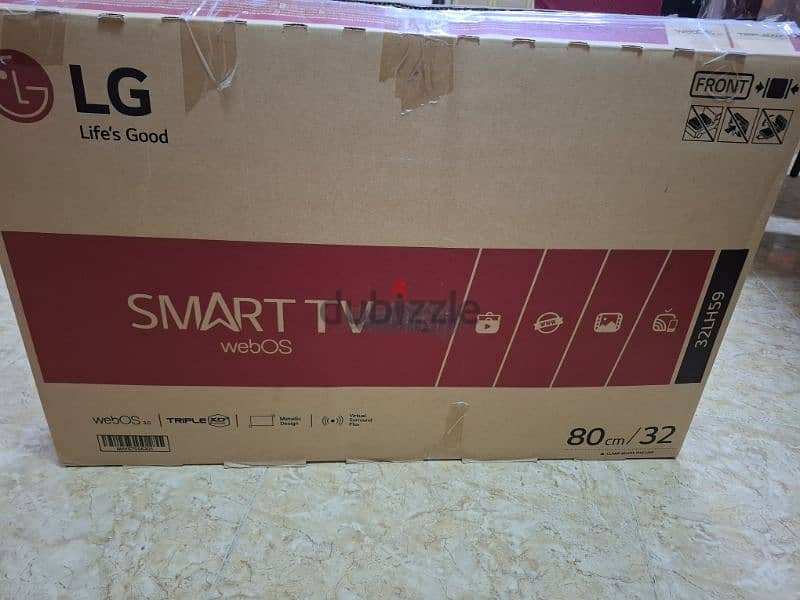 LG Smart TV 32 inch with wall and Table Stand 2